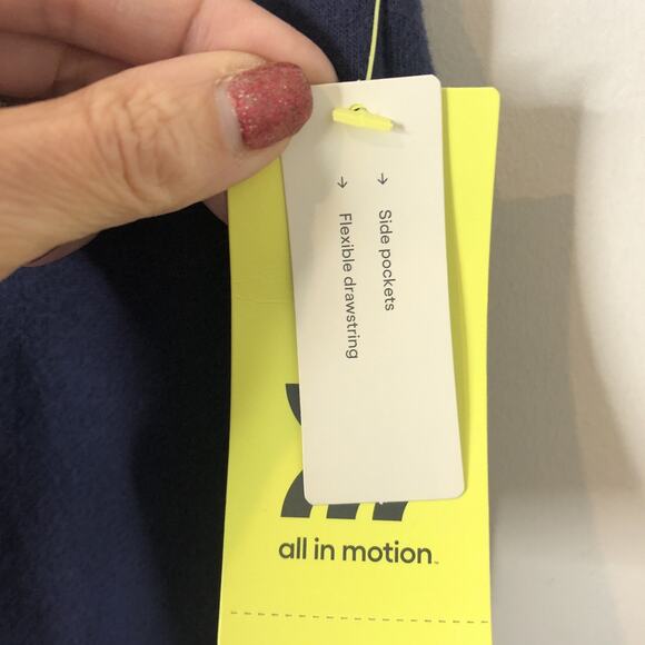 All In Motion NWT Boys' Flexible Drawstring Navy Cargo Joggers Size Small 6/7 - Picture 4 of 9